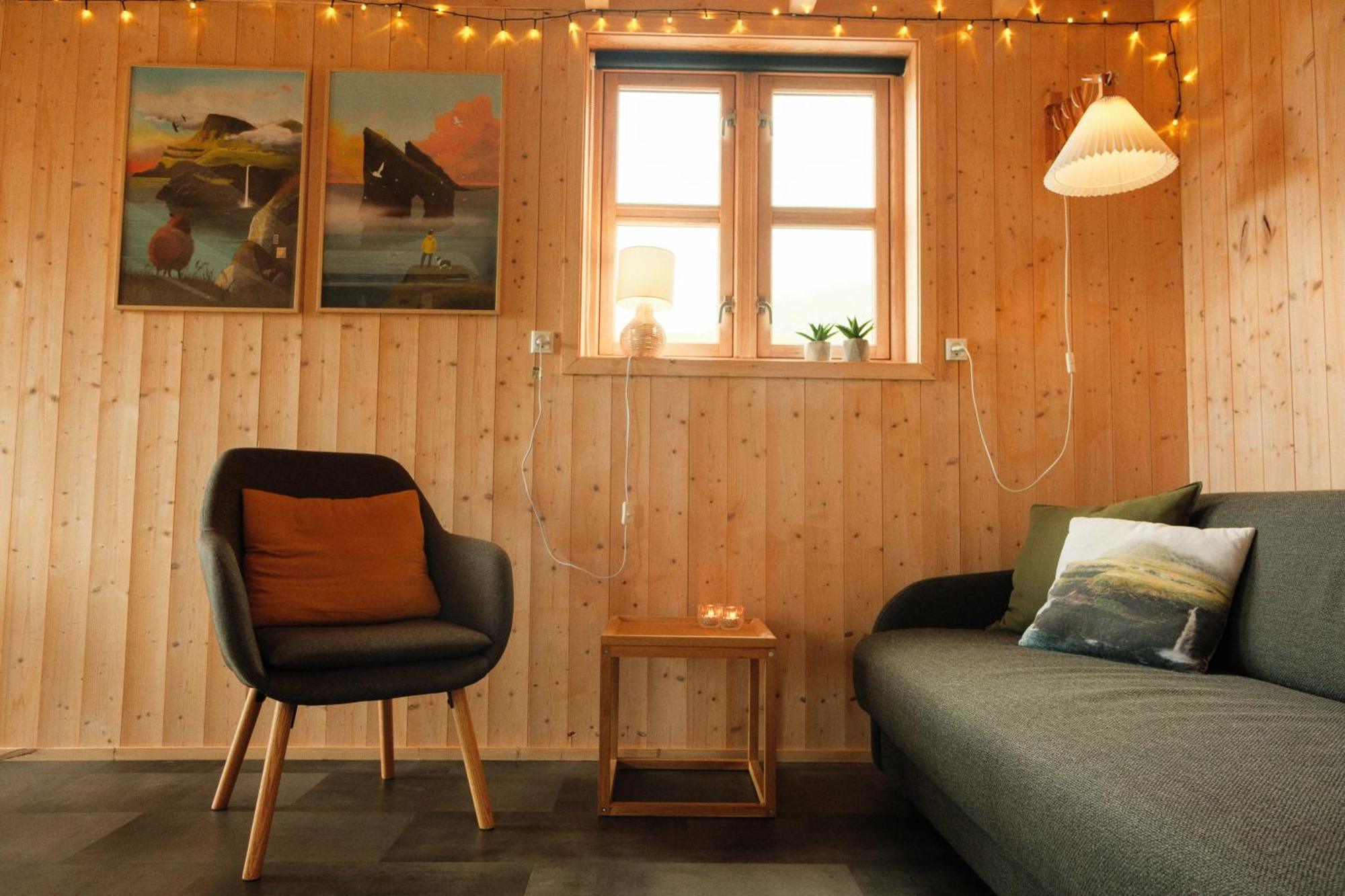 Mulafossur Cottages By Famous Waterfall In Gasadalur Exteriör bild