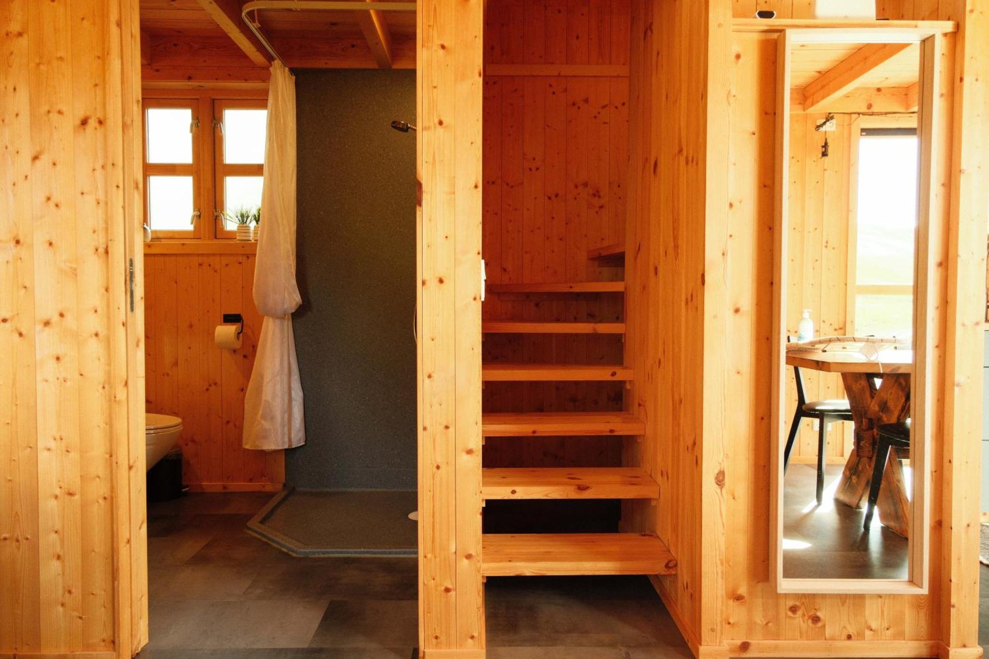 Mulafossur Cottages By Famous Waterfall In Gasadalur Exteriör bild